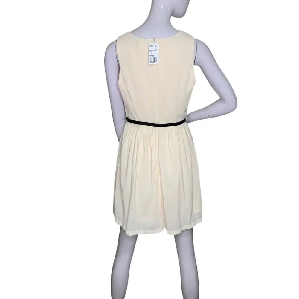 Forever 21 NWT Sheer Dress Sleeveless Cream Hidden Zipper on Back Size S